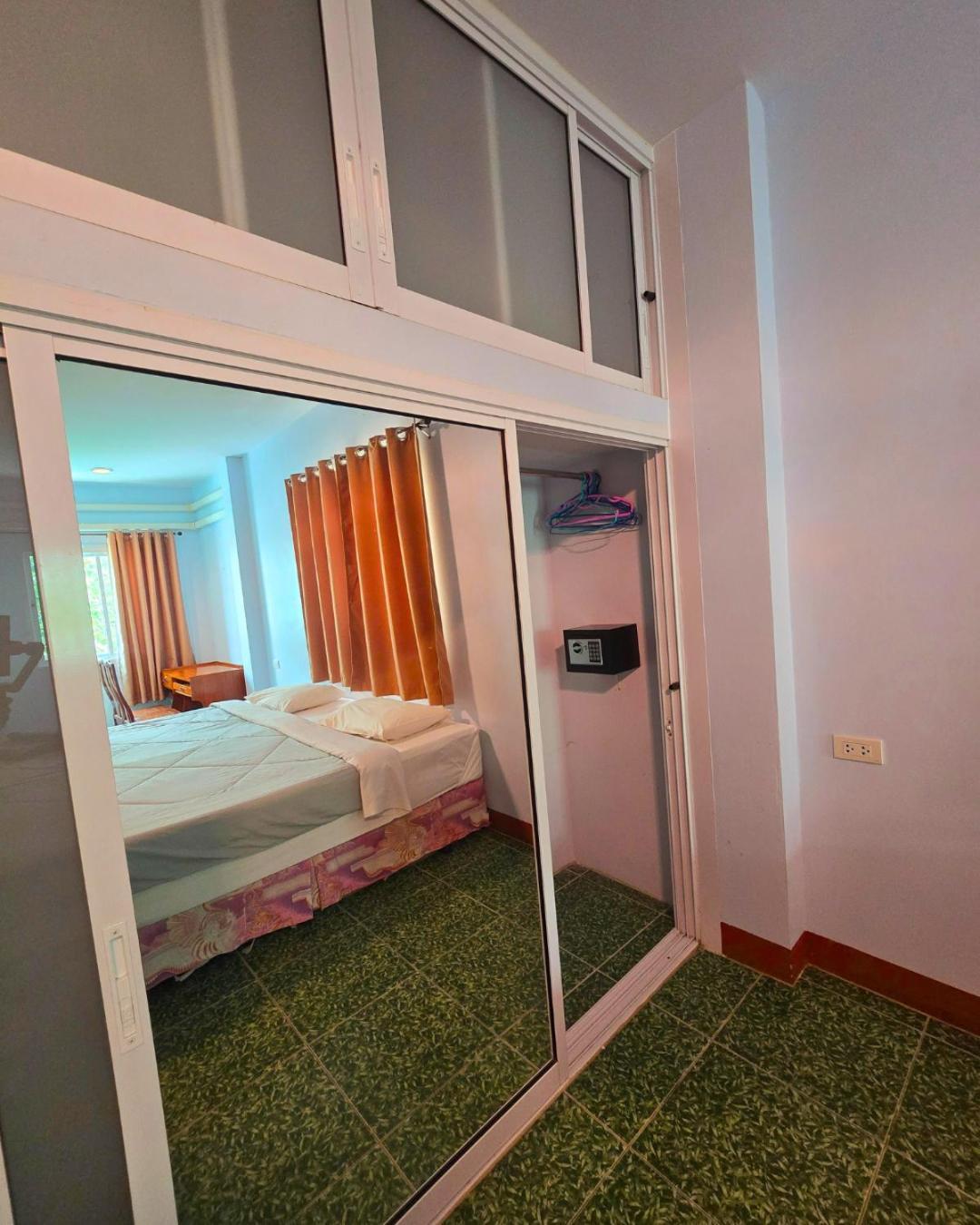 Jardin Hotel Pattaya Exterior foto